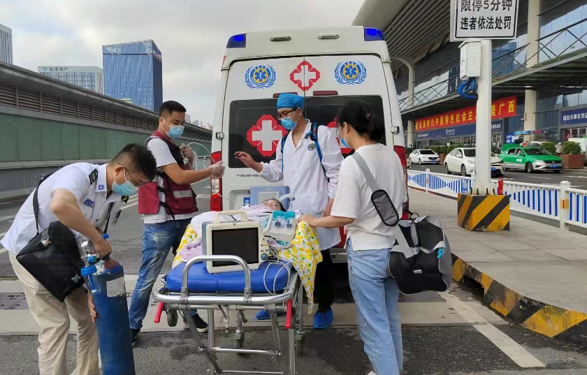 宣恩县救护车出租公司